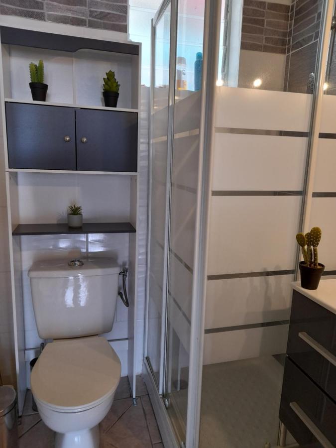 Appartamento 9 Lyly Location F3 Mezzanine Sainte-Anne Esterno foto